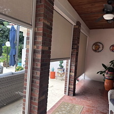 Experienced-Zipper-Shades-Outdoor-Installation-in-Coral-Gables-FL 4