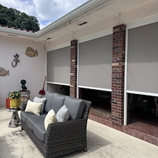 Experienced-Zipper-Shades-Outdoor-Installation-in-Coral-Gables-FL 5