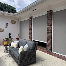 Experienced-Zipper-Shades-Outdoor-Installation-in-Coral-Gables-FL 7